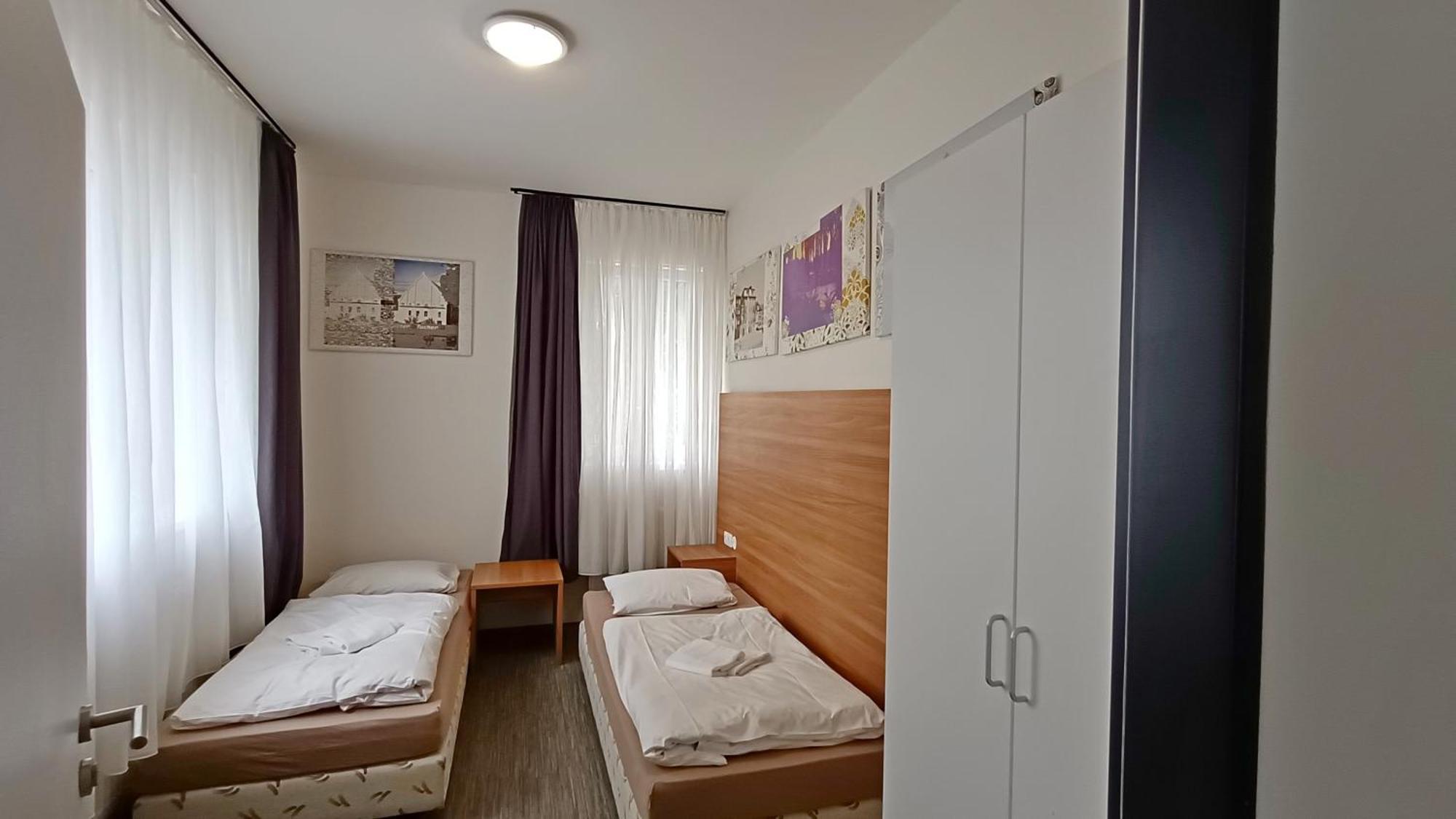 Apartments Gato Karlovy Vary Stara Role Εξωτερικό φωτογραφία
